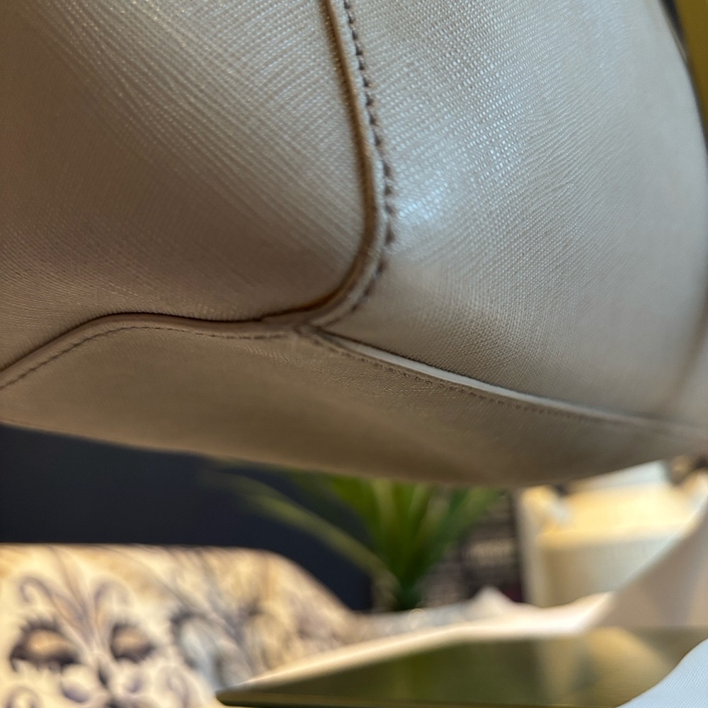 Tory Burch Leather Tote - Picture 7 of 17
